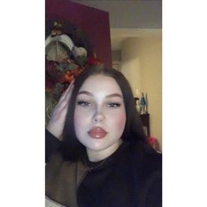 Meet your Posher, Katlyn